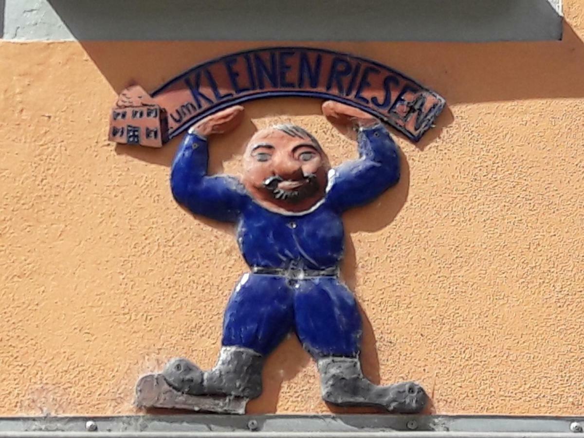 Zum Kleinen Riesen *